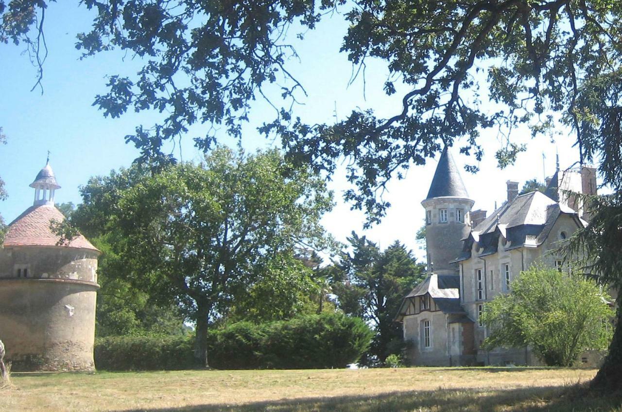 Chateau Breduriere Moutiers-sur-le-Lay Luaran gambar